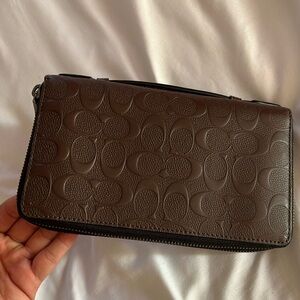 Double zip sig C travel wallet